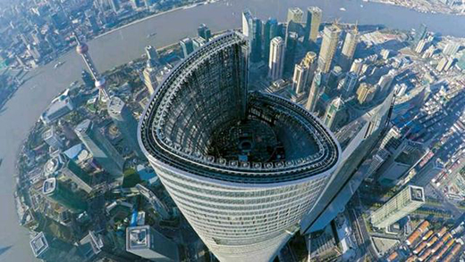 中國(guó)“第一高樓”高達(dá)632米，建筑造型出眾，卻有個(gè)“缺點(diǎn)”